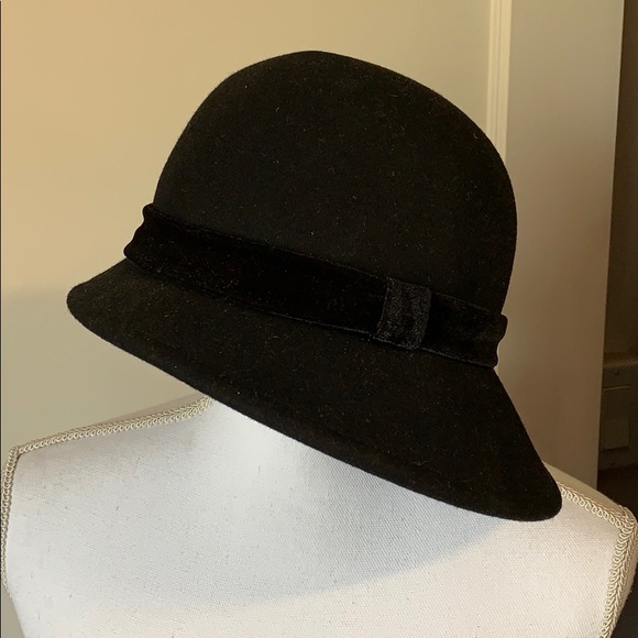 Black Wool Hat - Picture 2 of 3